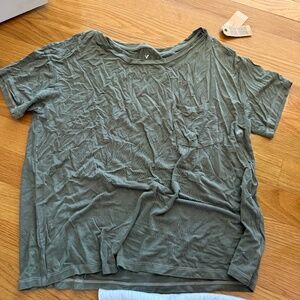 American Eagle Outfitters Women's Green and Khaki T-shirt